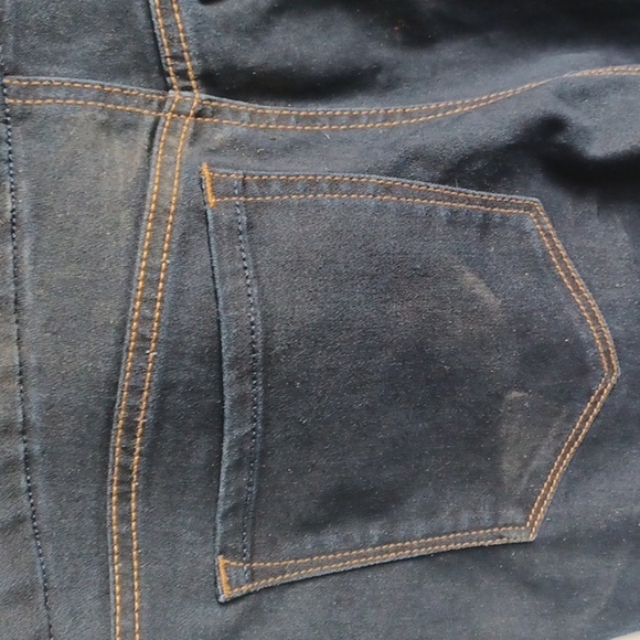 GLORIA VANDERBILT Capris Avery Pull-Ons With Studs Sz 8 - Picture 5 of 11